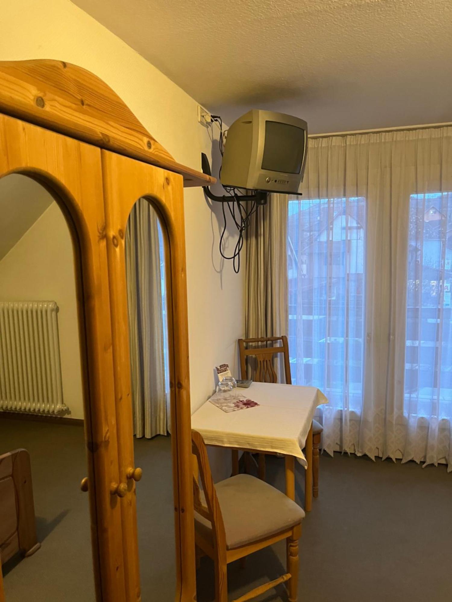 Gasthaus Baeren Niederrotweil Екстер'єр фото